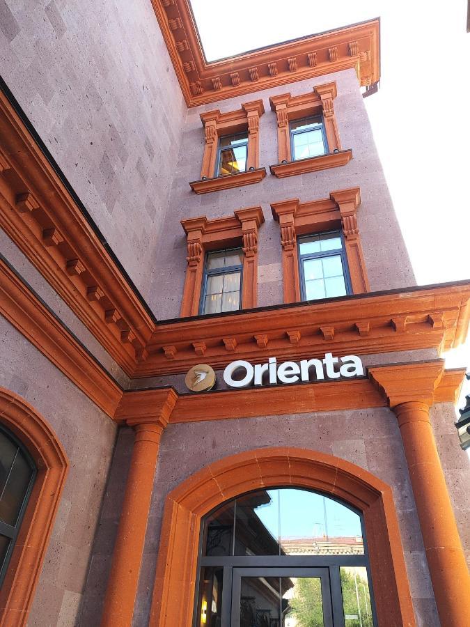 Orienta Hotel Ґюмрі Екстер'єр фото