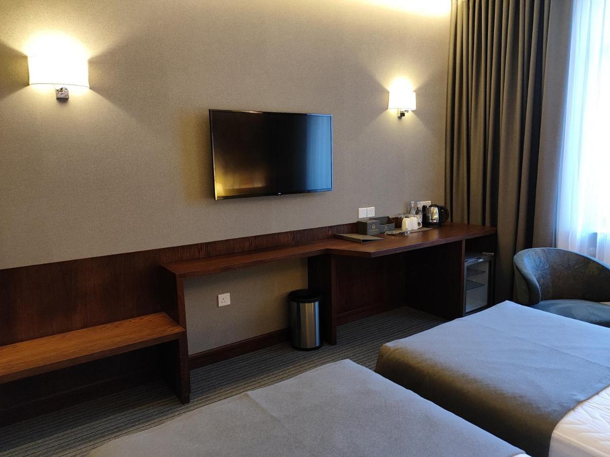 Orienta Hotel Ґюмрі Екстер'єр фото