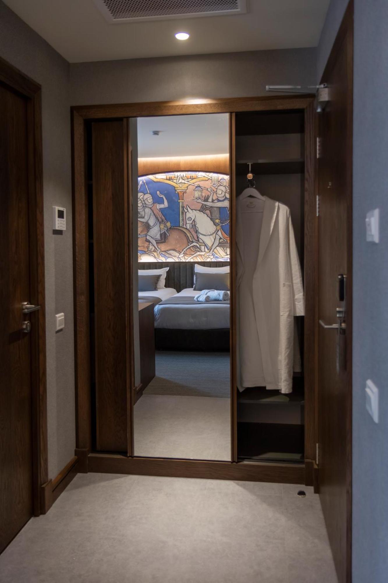 Orienta Hotel Ґюмрі Екстер'єр фото