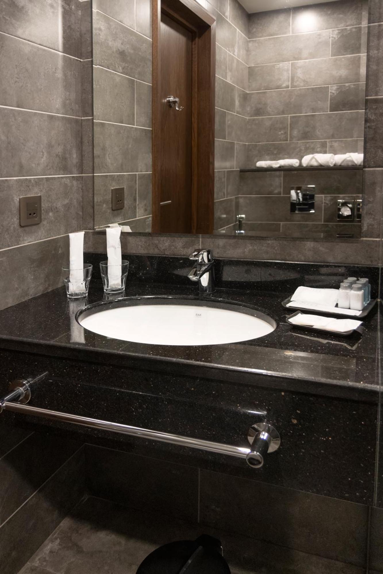 Orienta Hotel Ґюмрі Екстер'єр фото
