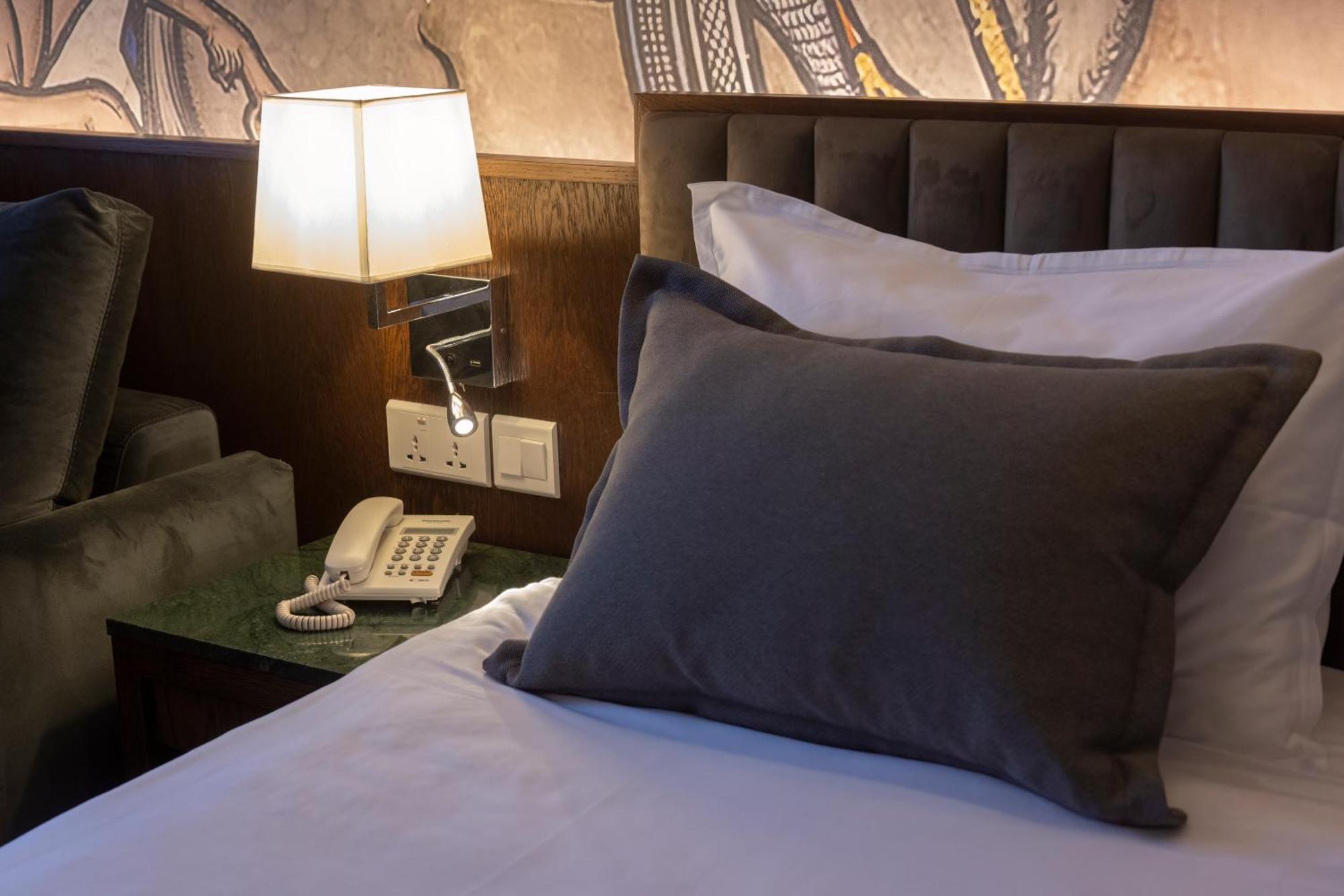Orienta Hotel Ґюмрі Екстер'єр фото