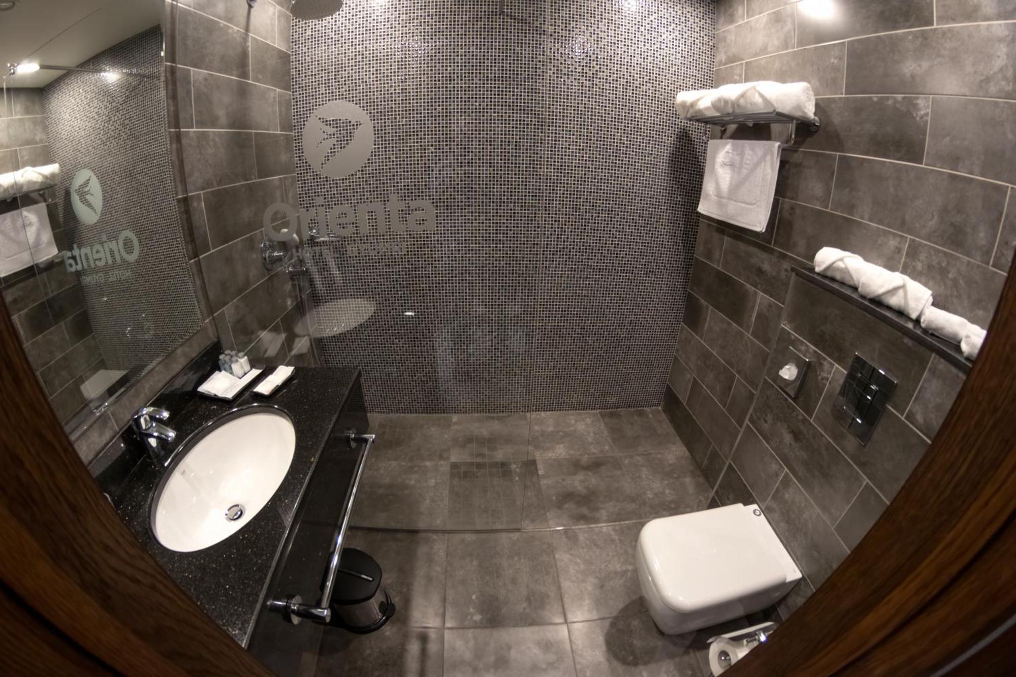 Orienta Hotel Ґюмрі Екстер'єр фото