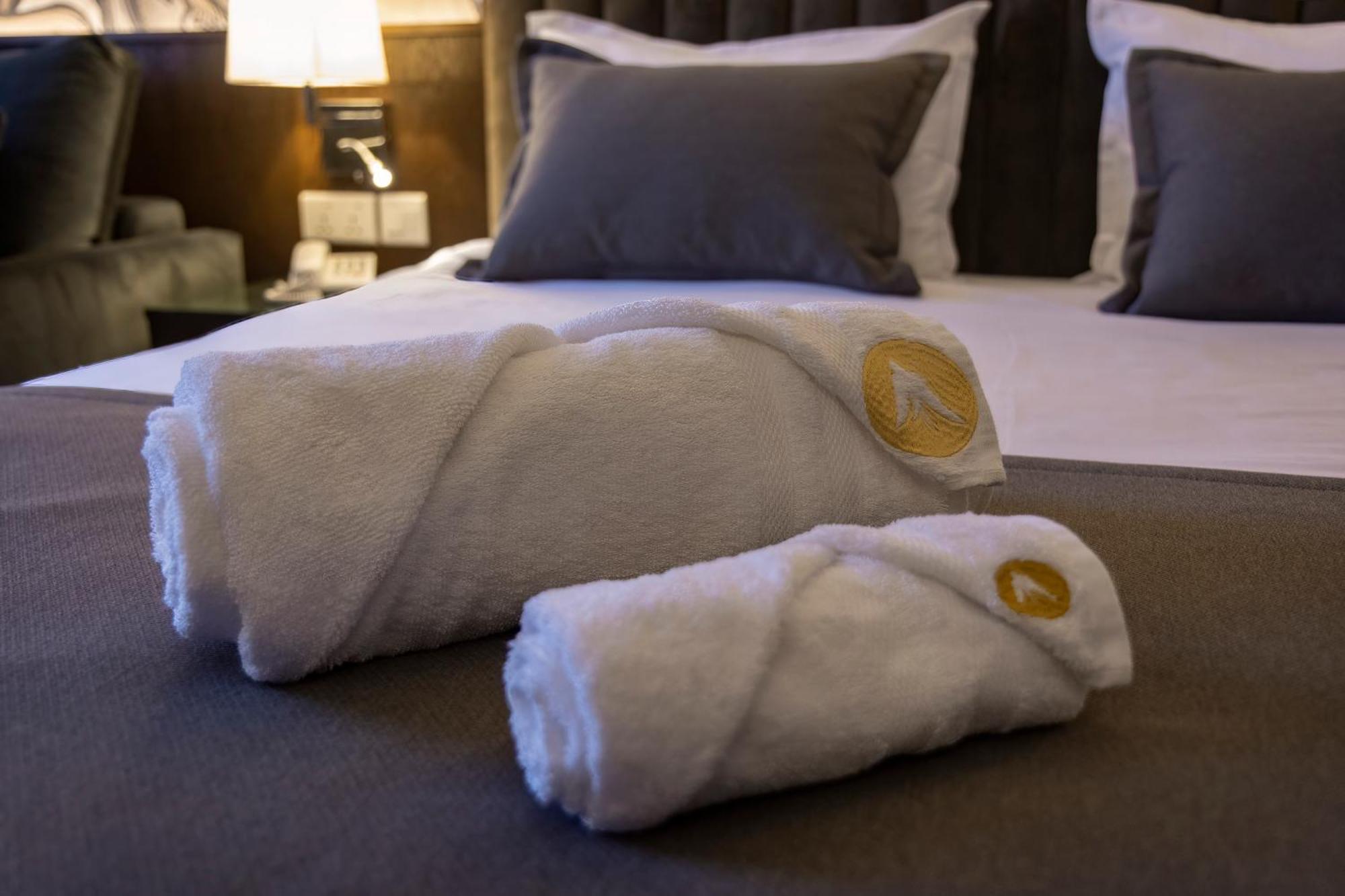 Orienta Hotel Ґюмрі Екстер'єр фото