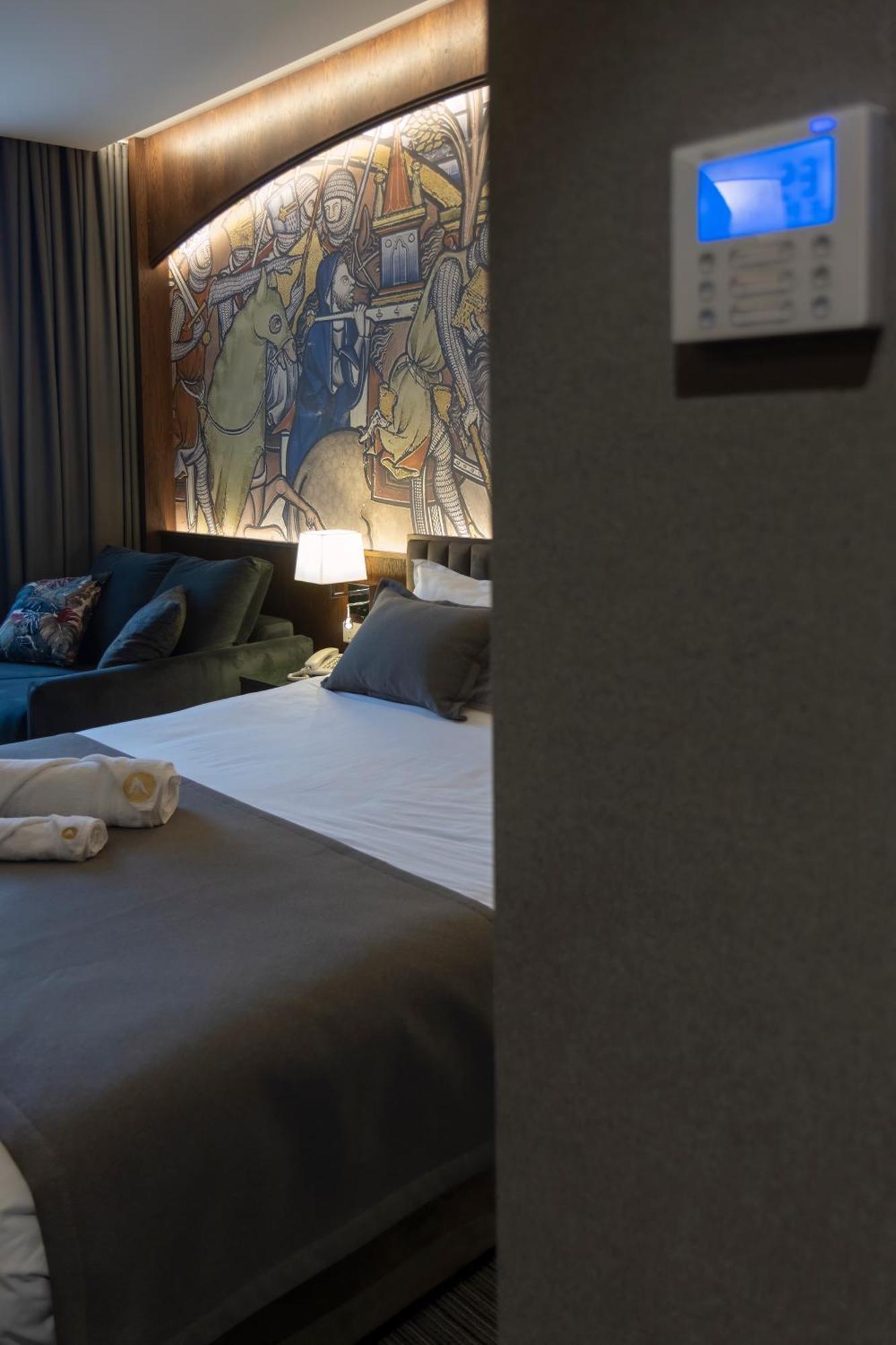 Orienta Hotel Ґюмрі Екстер'єр фото